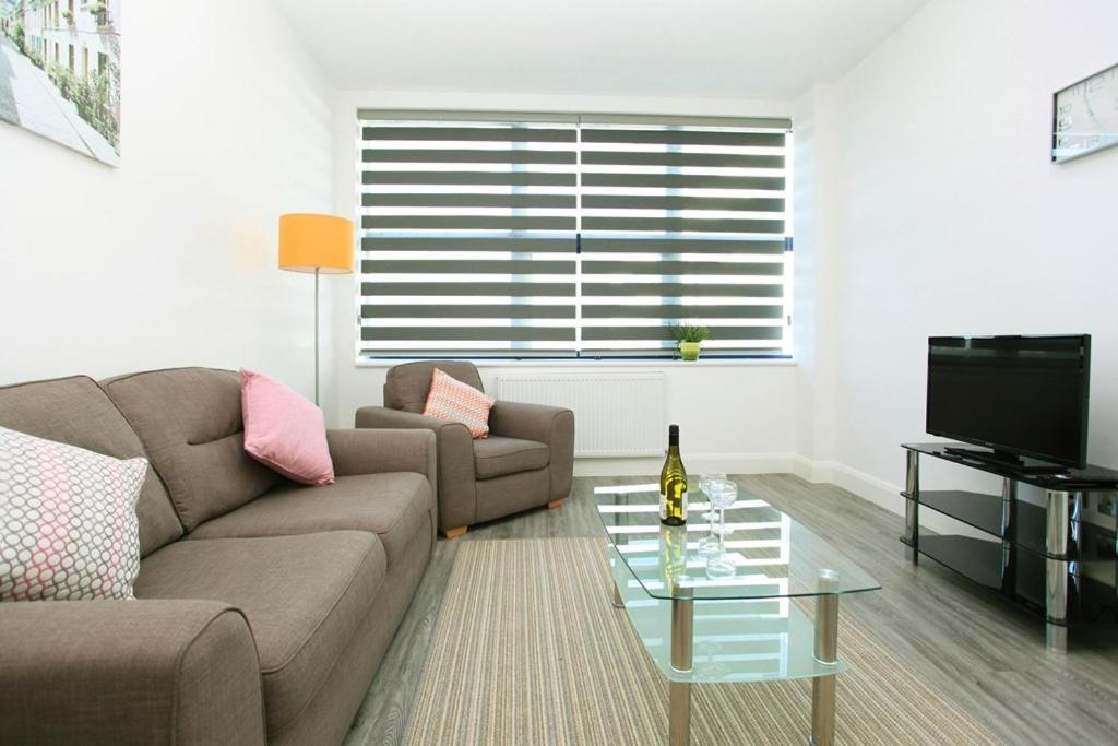 Sapphire House Apartments Telford Eksteriør billede