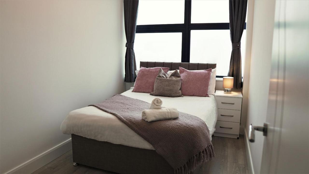 Sapphire House Apartments Telford Eksteriør billede