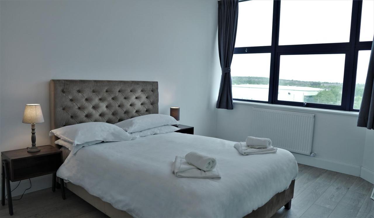 Sapphire House Apartments Telford Eksteriør billede