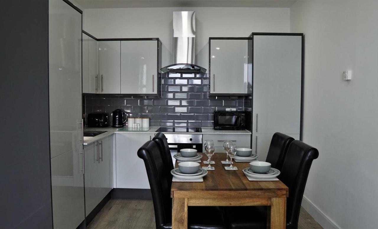 Sapphire House Apartments Telford Eksteriør billede